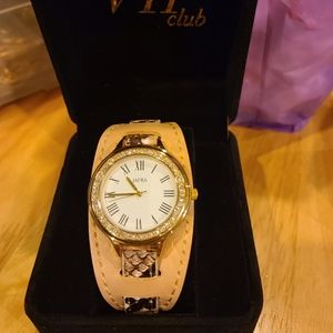 ⏱️ Beautiful bracelet watch